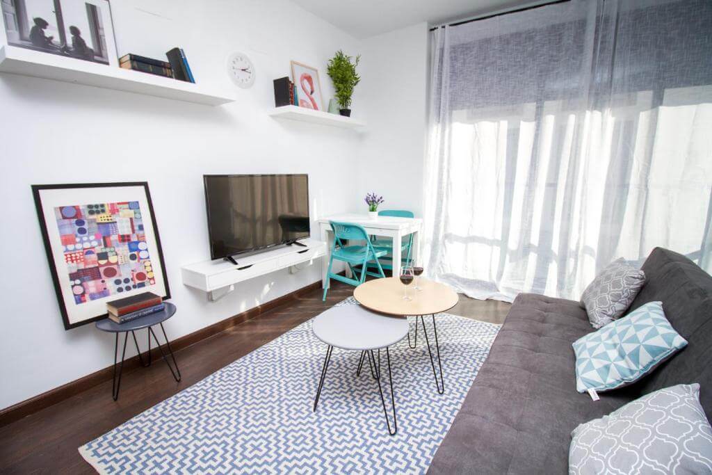 1. Amenajarea unui living modern – caracteristici (3) 1. Amenajarea unui living modern - caracteristici (3)