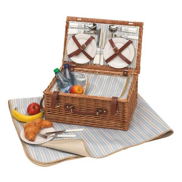 1 idei de cadouri pentru nasii de nunta – cos picnic romantic 3