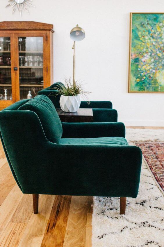 2.5. Stiluri de amenajare Design Vintage Canapea si covor