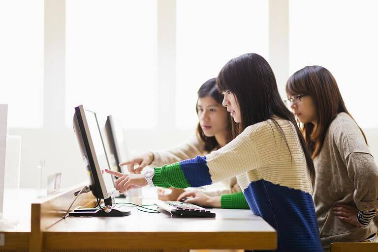 4 amenajare birou pentru elevi si studenti 15