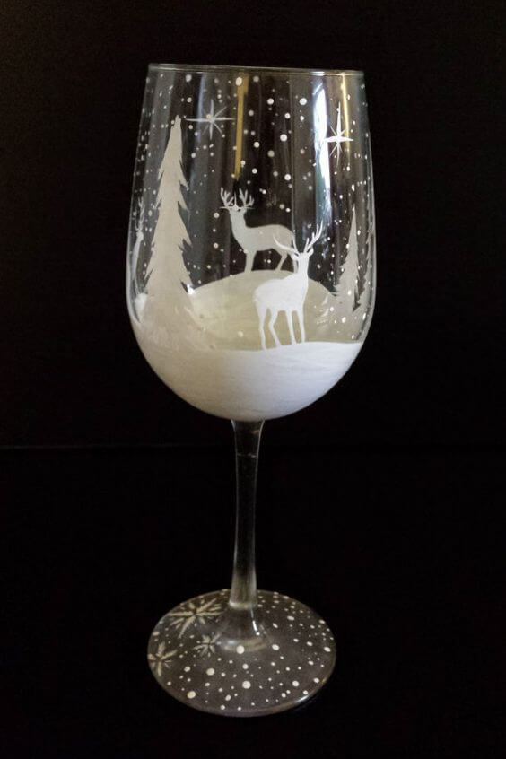 Idei cadouri de Secret Santa tombola pahar de vin