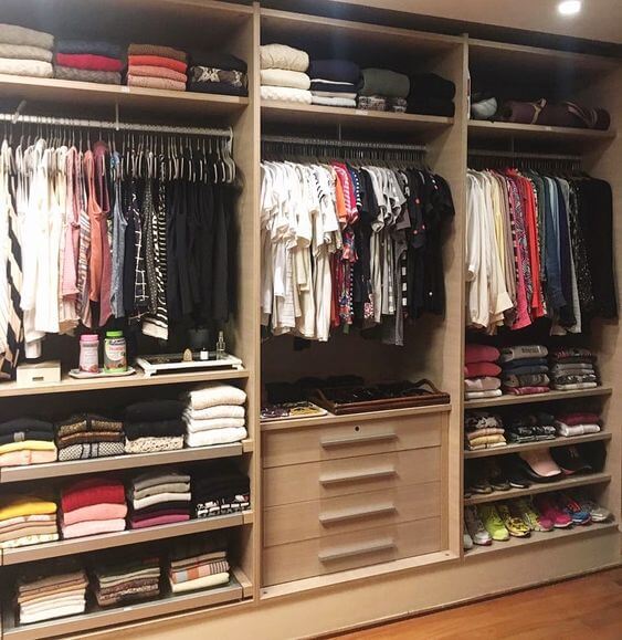 1.2. Compartimentarea dressingului in functie de articolele vestimentare – Garderoba casual 2