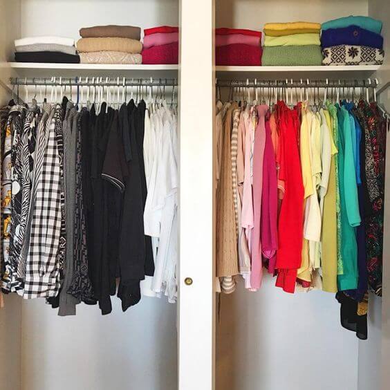 2.3. Compartimentarea dressingului in functie de culorile hainelor 2