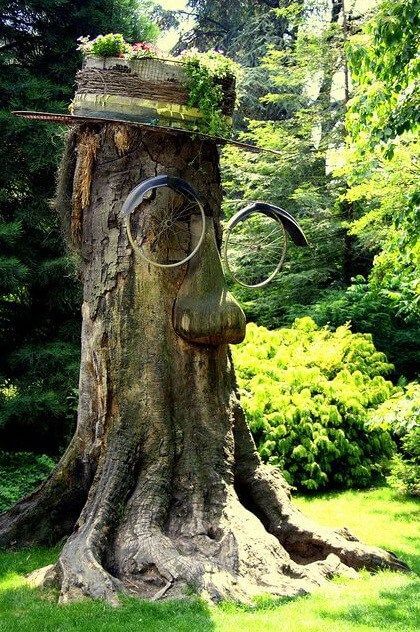 trunchi de copac cu flori