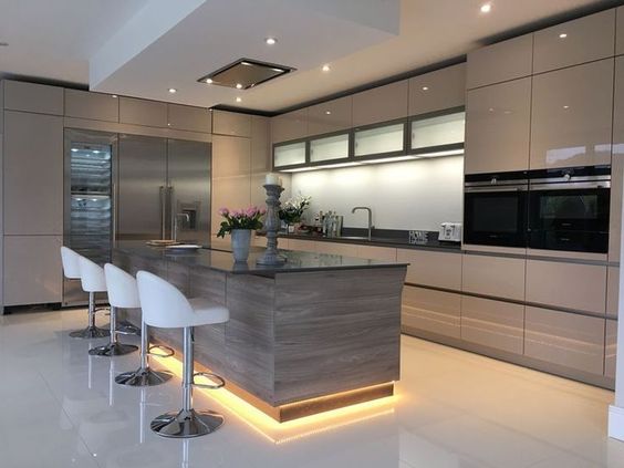 1.2.bucatarie cu spatiu de dining-min